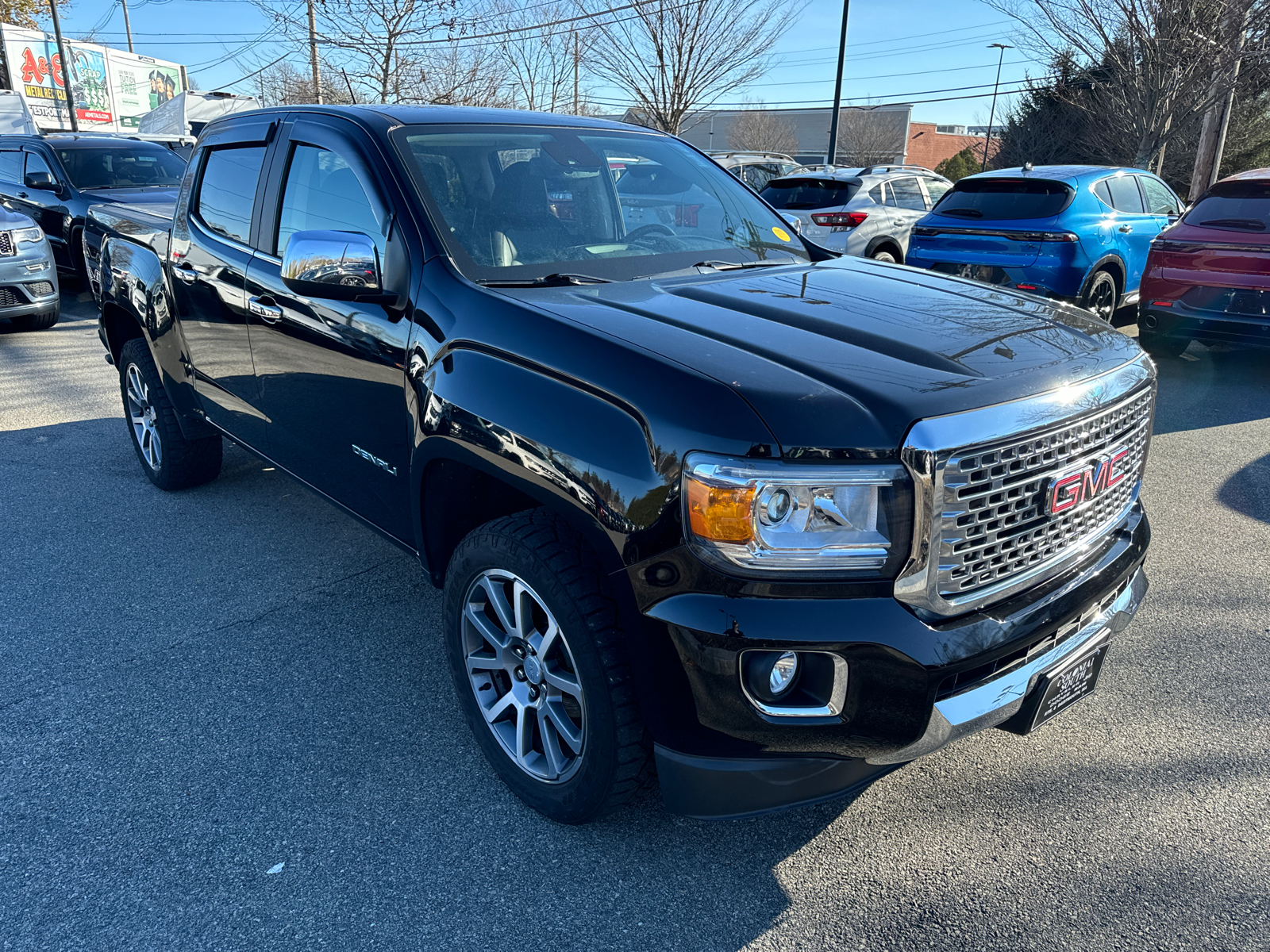 2020 GMC Canyon 4WD Denali Crew Cab 128 8