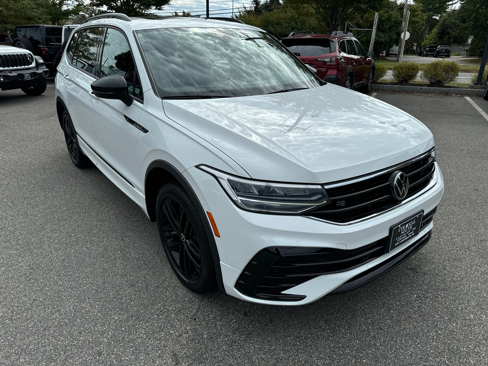 2022 Volkswagen Tiguan SE R-Line Black 8