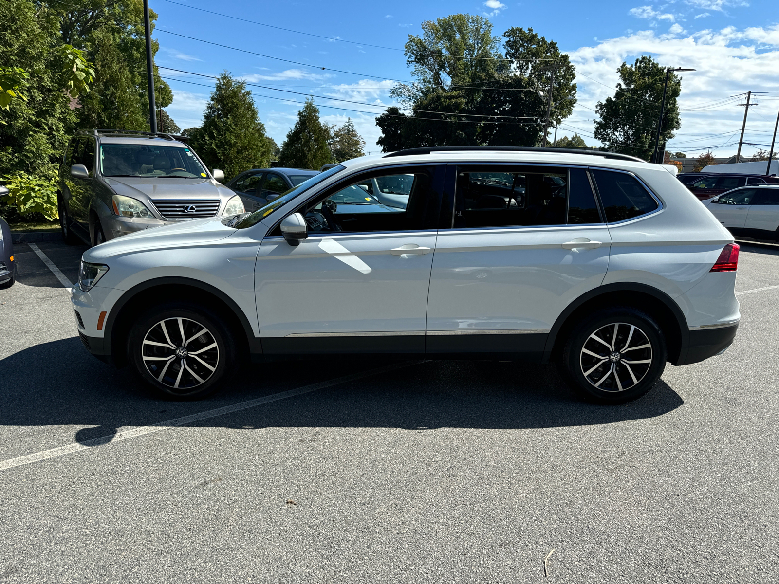 2021 Volkswagen Tiguan SE 3