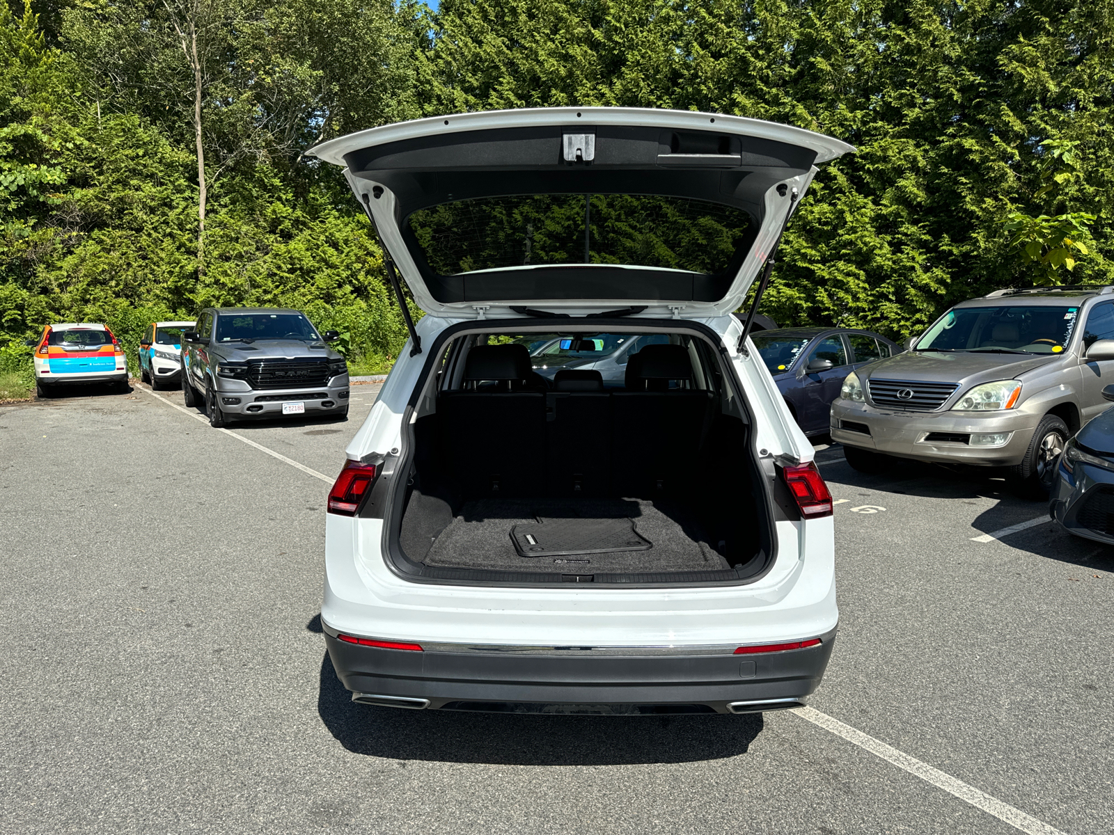 2021 Volkswagen Tiguan SE 37