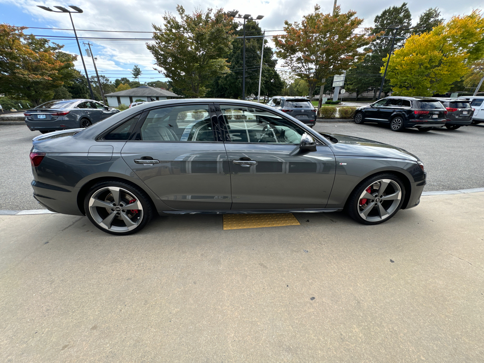 2023 Audi A4 S line Premium Plus 7