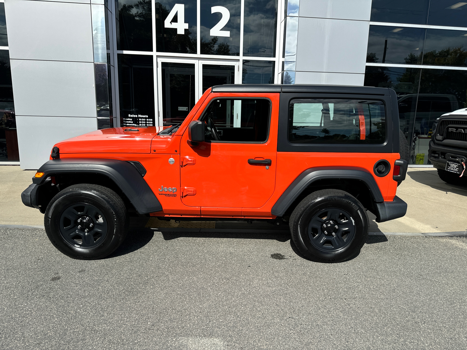 2020 Jeep Wrangler Sport 3