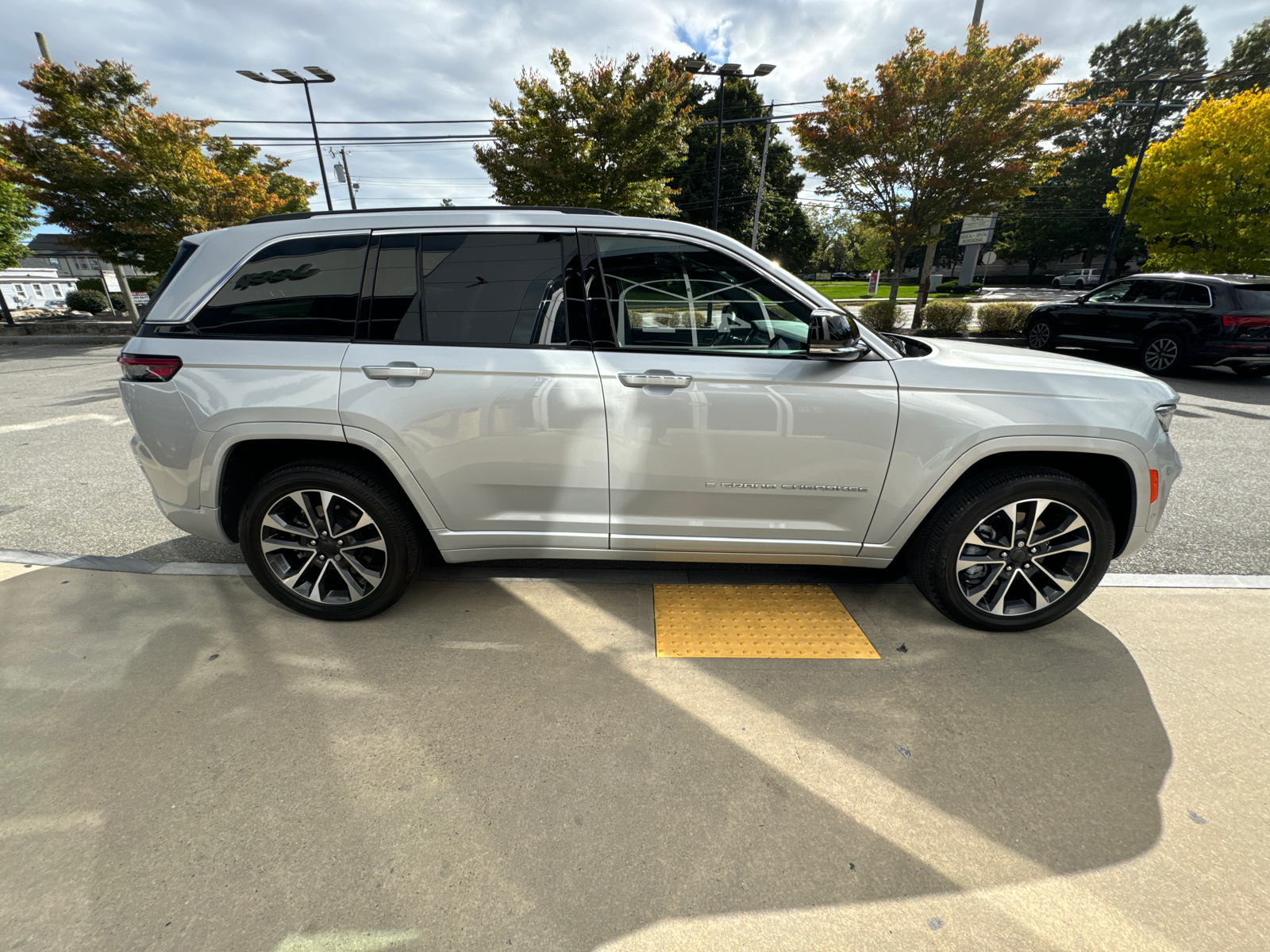 2022 Jeep Grand Cherokee 4xe Overland 7