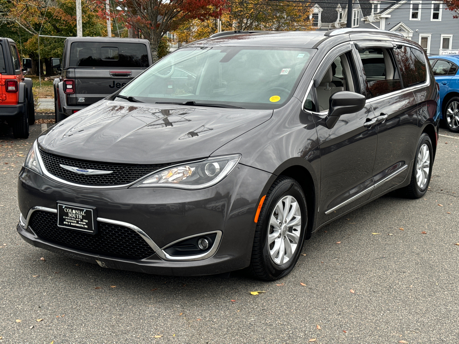 2019 Chrysler Pacifica Touring L 1