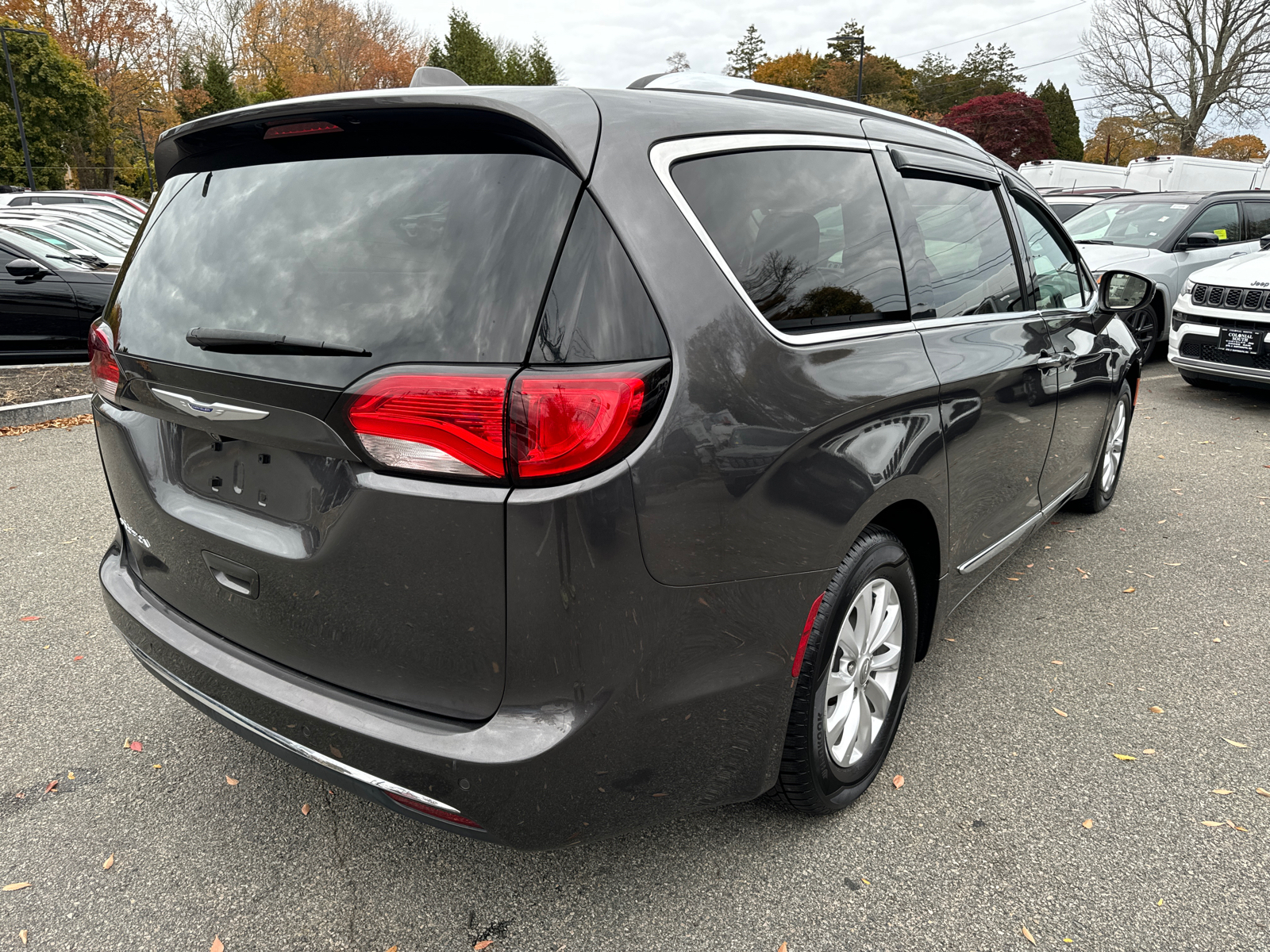 2019 Chrysler Pacifica Touring L 6