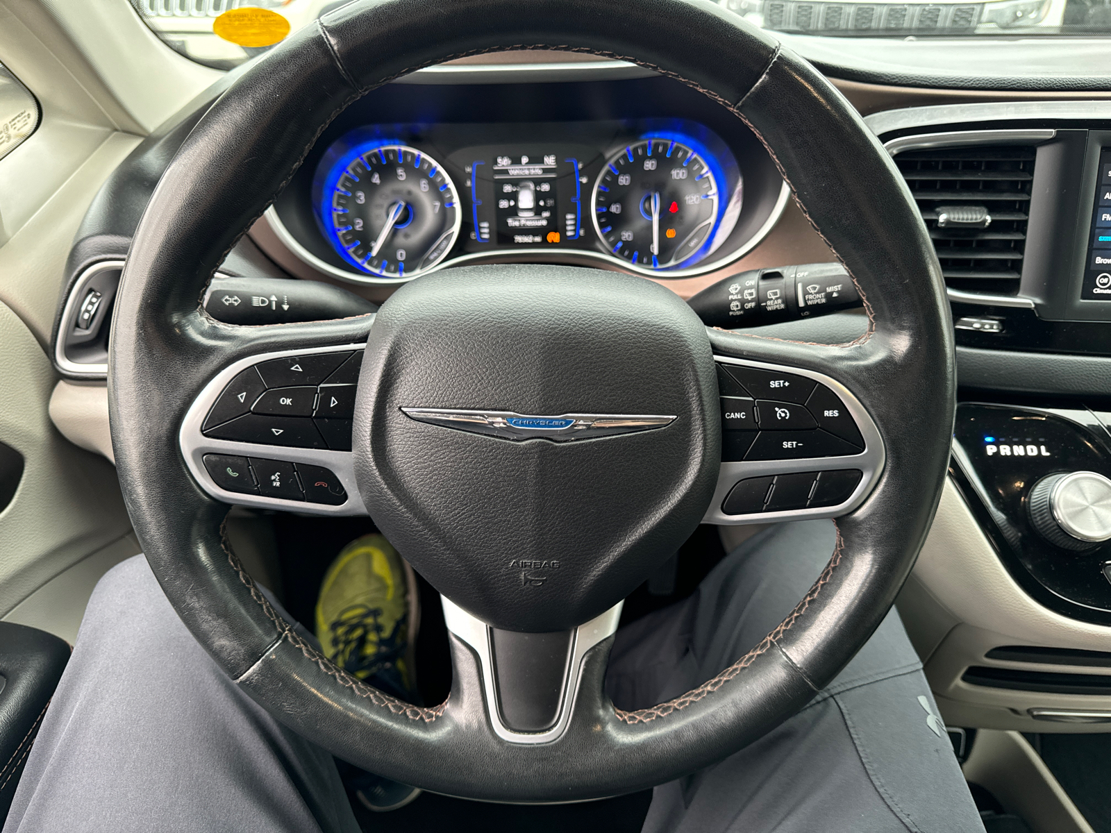 2019 Chrysler Pacifica Touring L 16