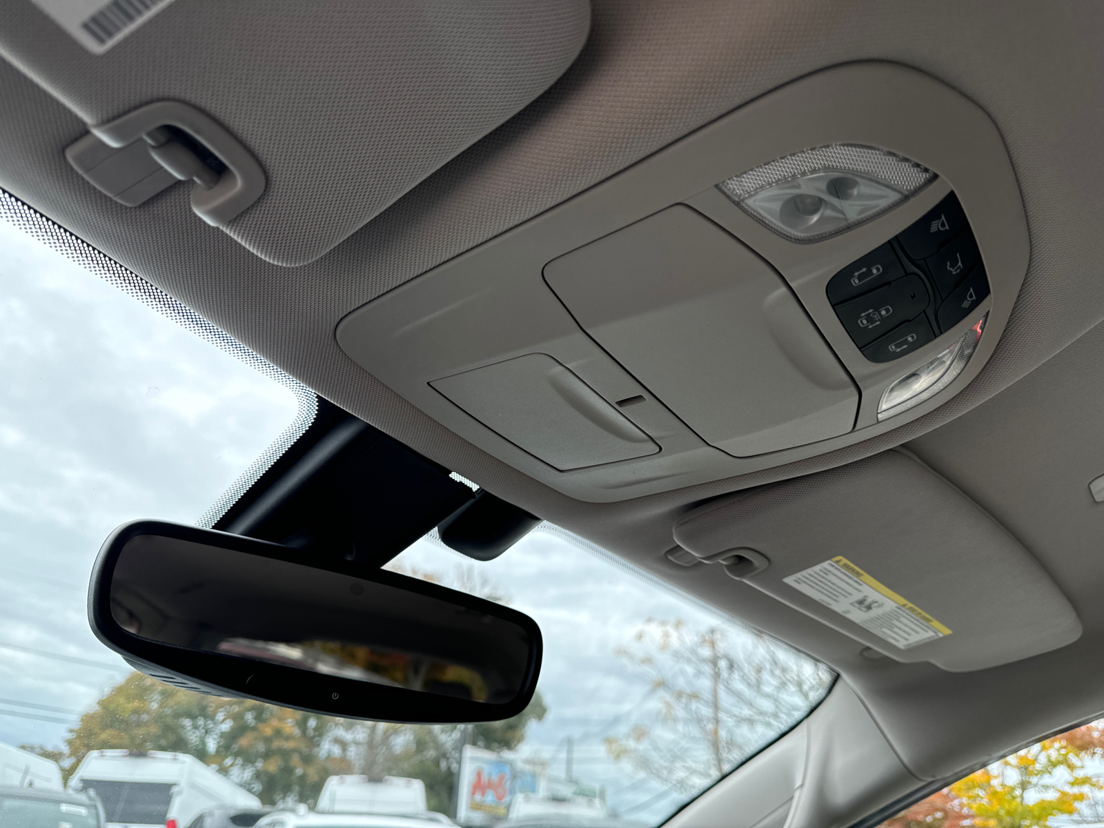 2019 Chrysler Pacifica Touring L 28