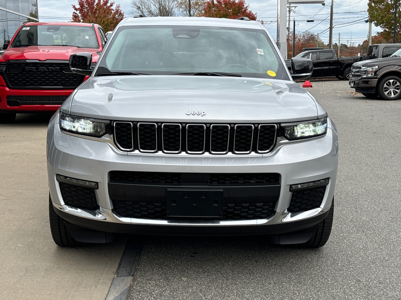 2022 Jeep Grand Cherokee L Limited 39