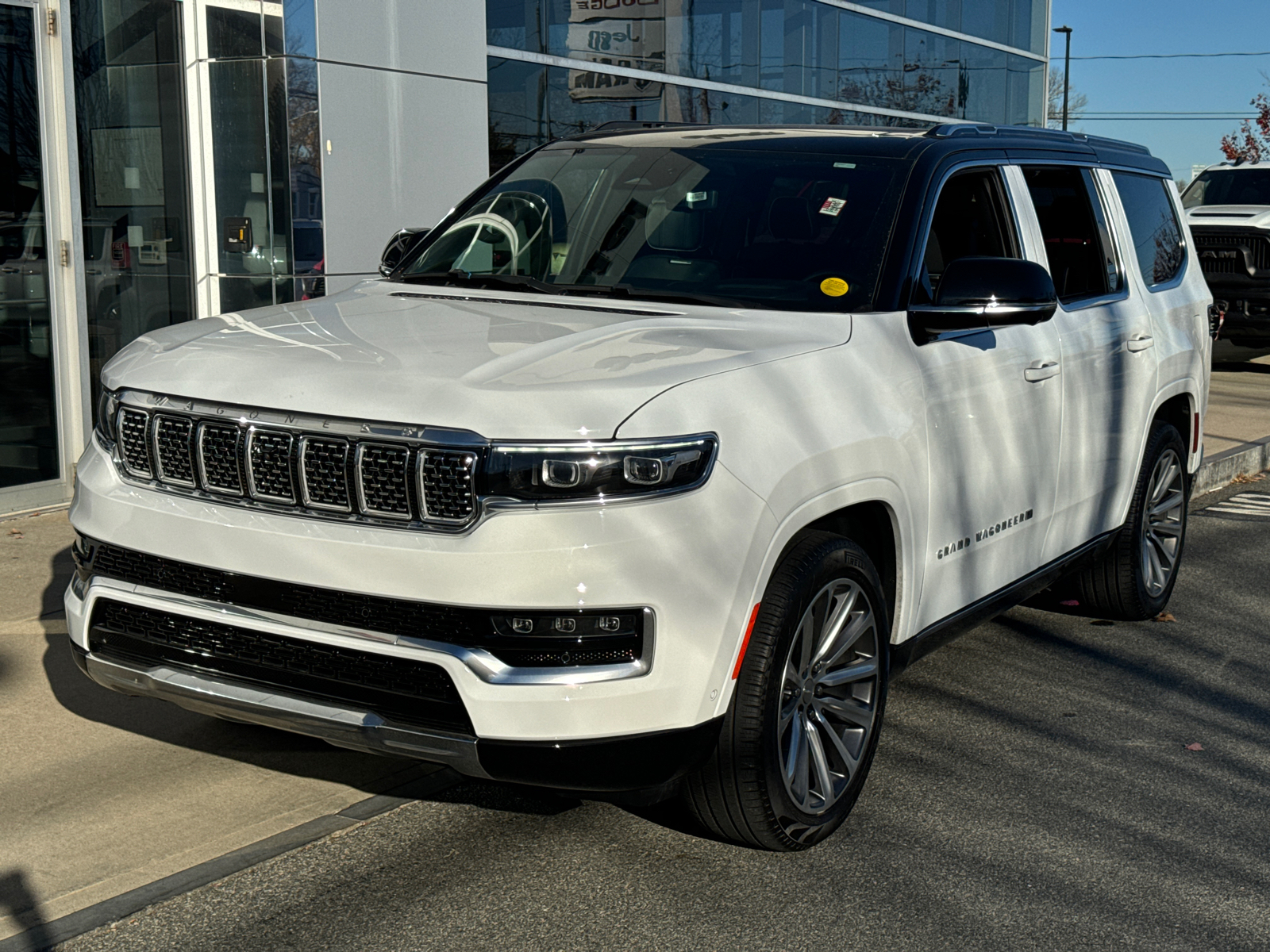 2023 Jeep Grand Wagoneer Series II 1