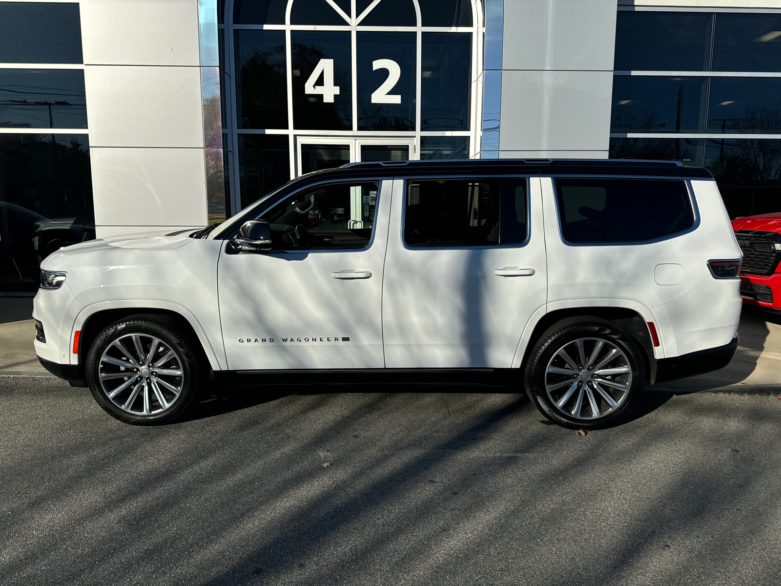 2023 Jeep Grand Wagoneer Series II 3