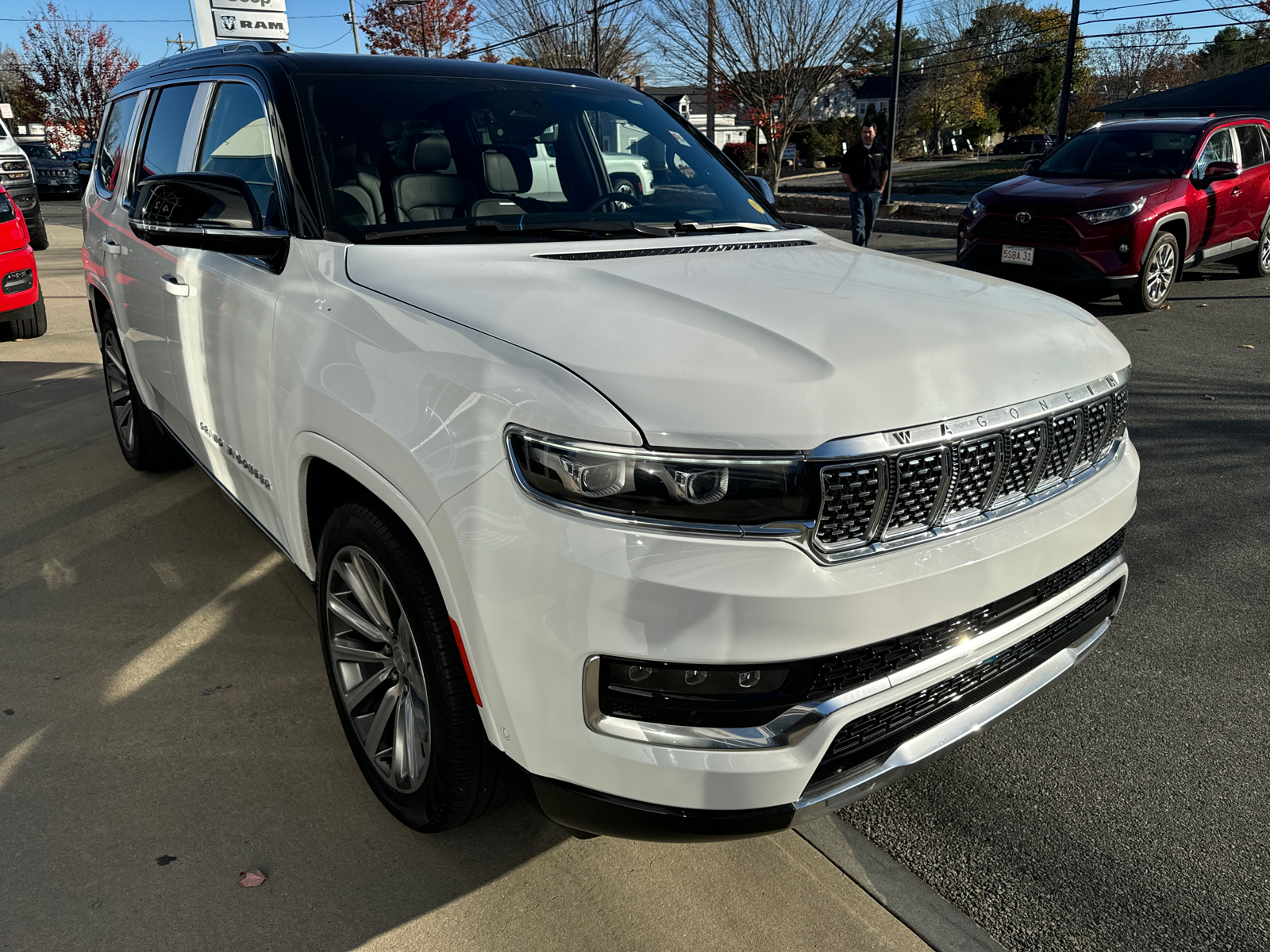 2023 Jeep Grand Wagoneer Series II 8