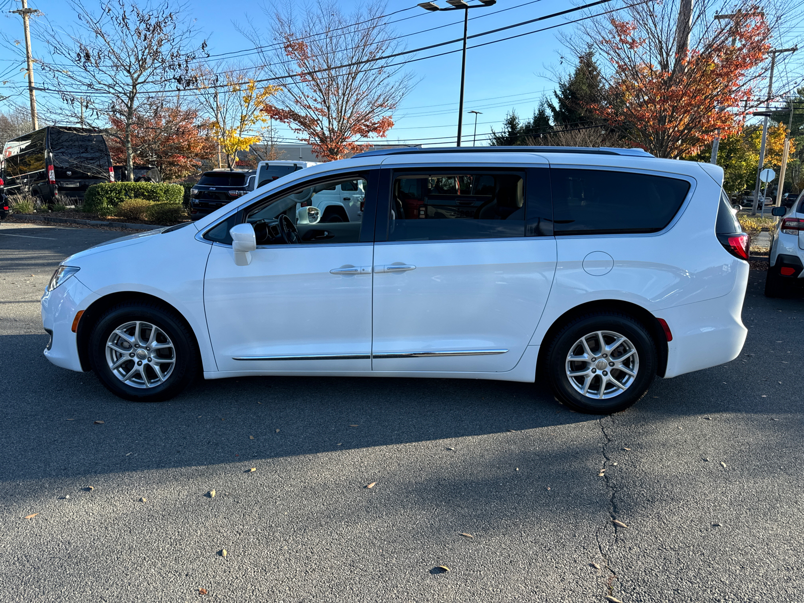 2020 Chrysler Pacifica Touring L 3