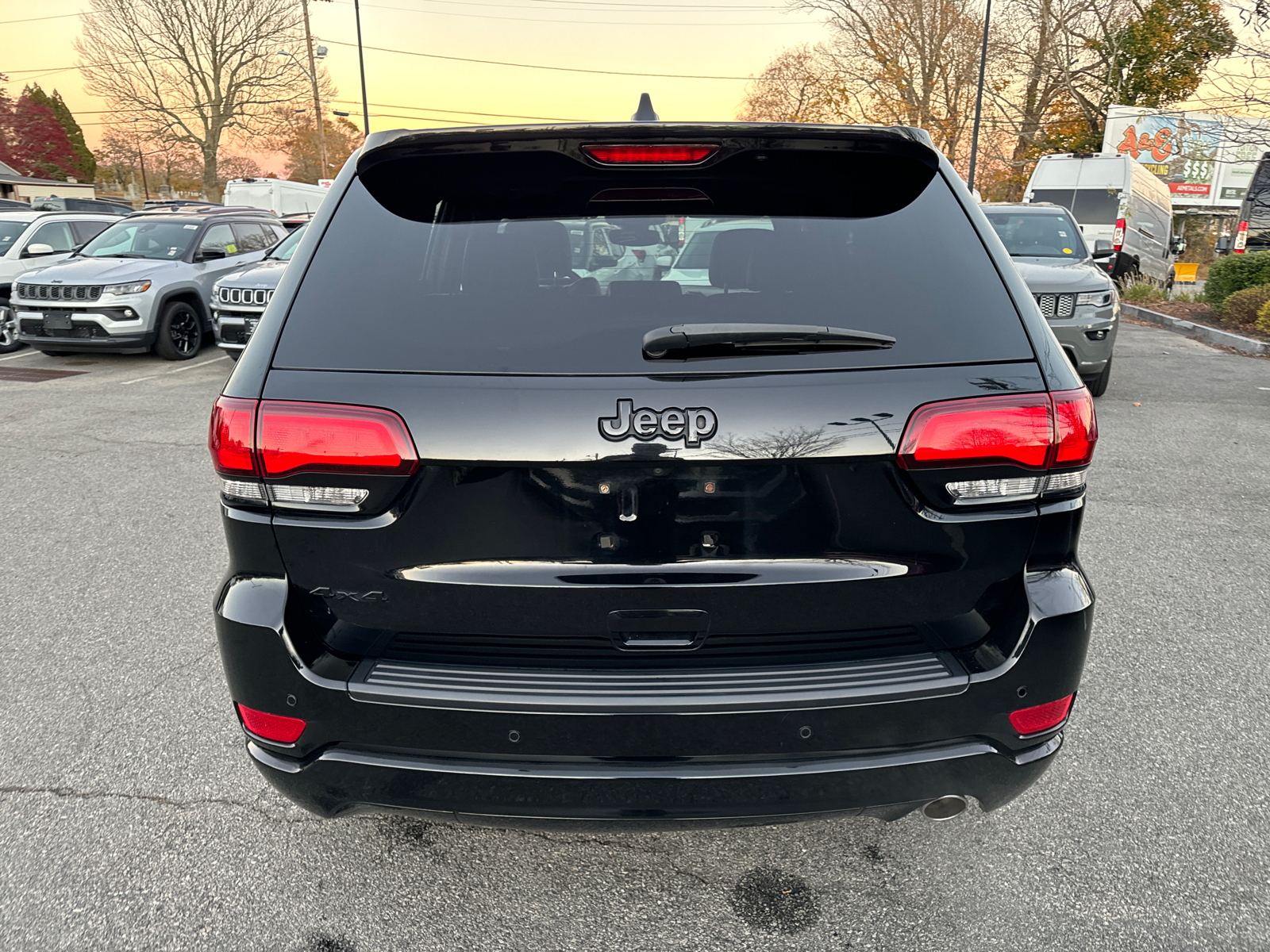 2019 Jeep Grand Cherokee Altitude 5