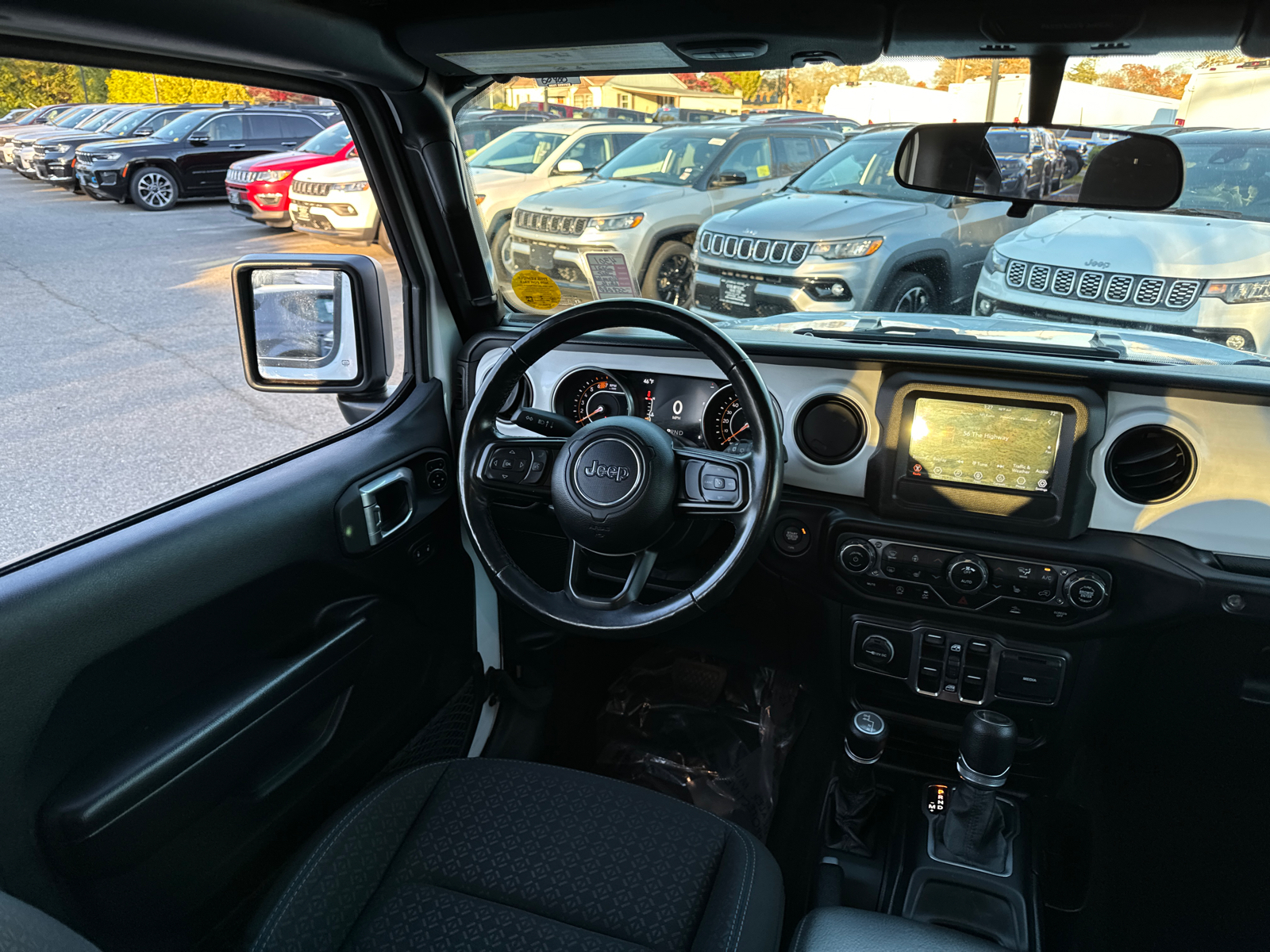 2021 Jeep Wrangler Unlimited Islander 34