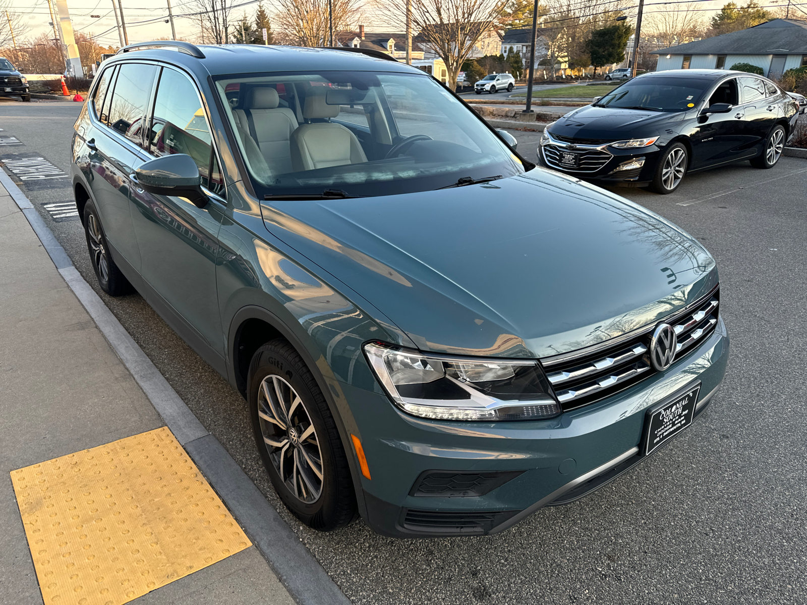 2019 Volkswagen Tiguan SE 8