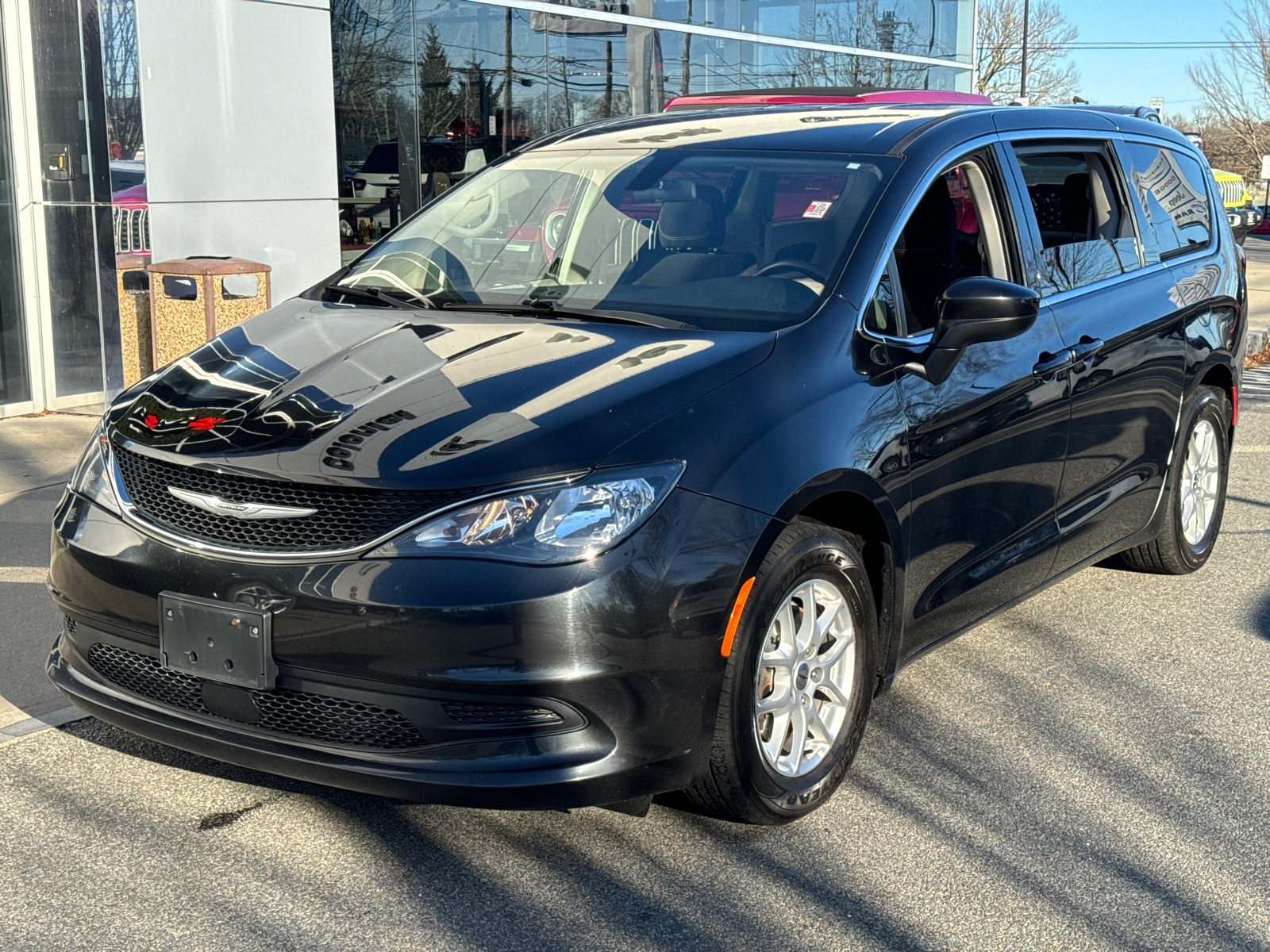 2021 Chrysler Voyager LX 1