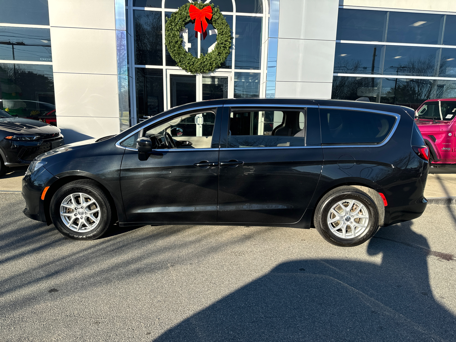 2021 Chrysler Voyager LX 3