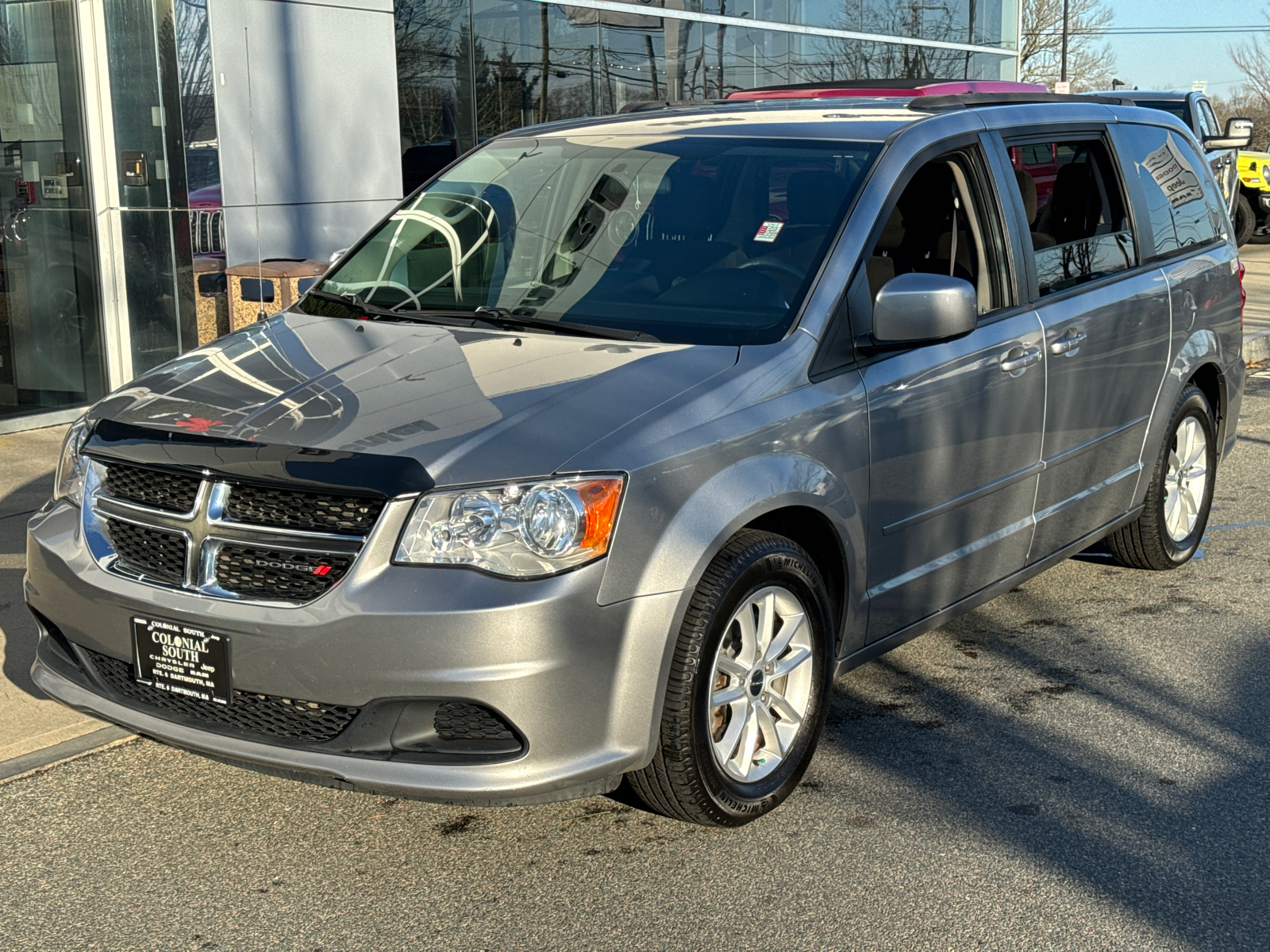 2016 Dodge Grand Caravan SXT 1