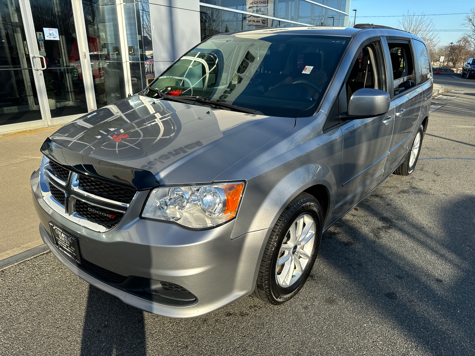 2016 Dodge Grand Caravan SXT 2