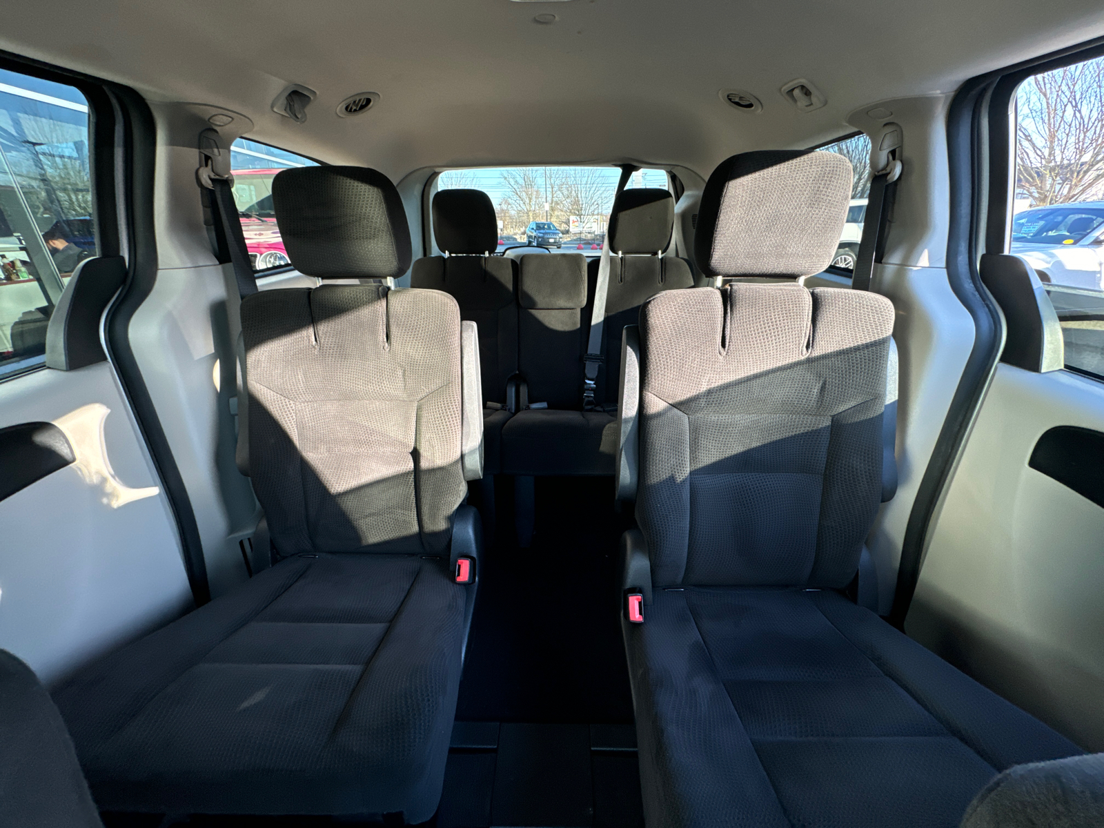 2016 Dodge Grand Caravan SXT 27