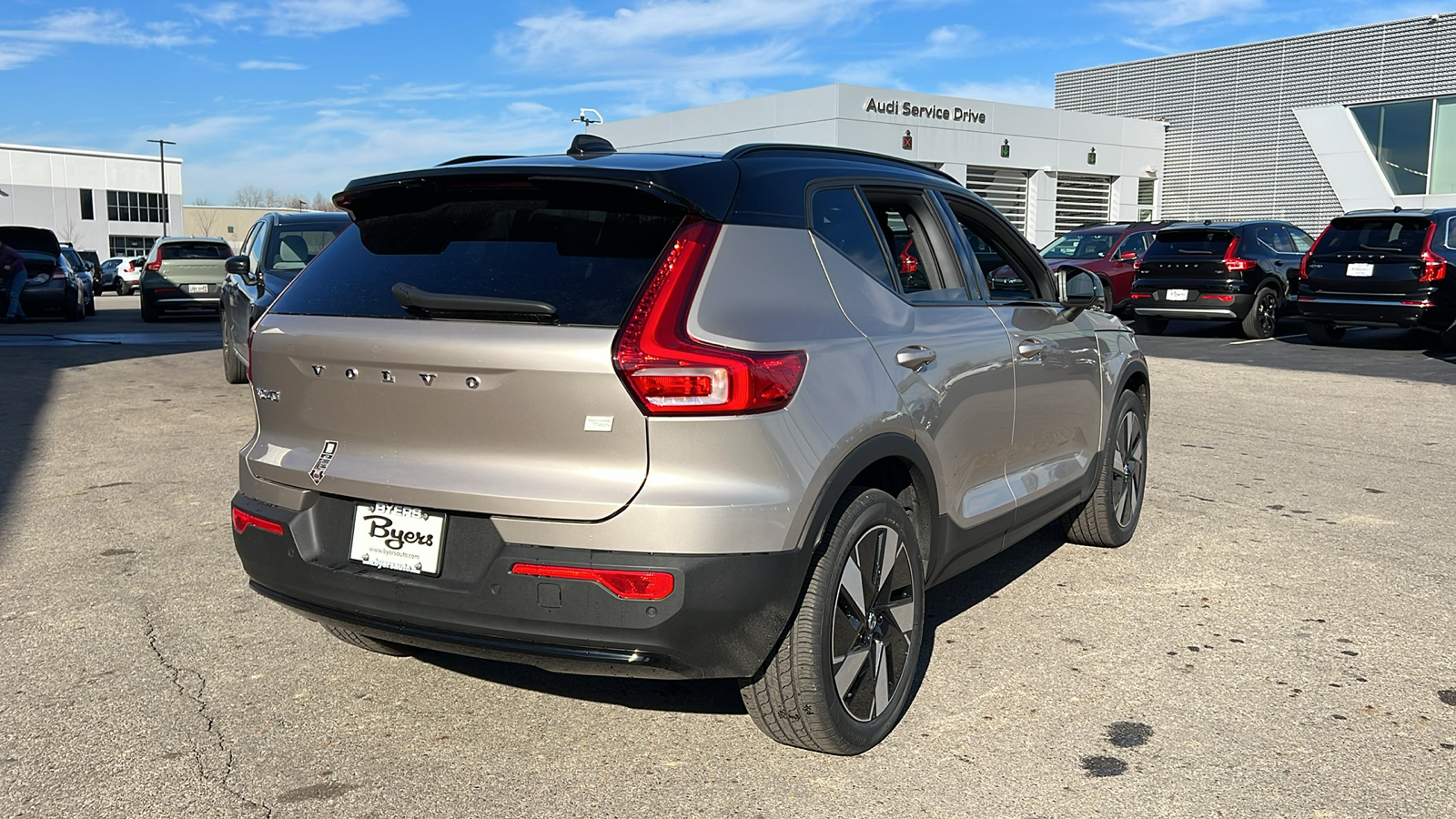 2024 Volvo XC40 Recharge Pure Electric Twin Core 3