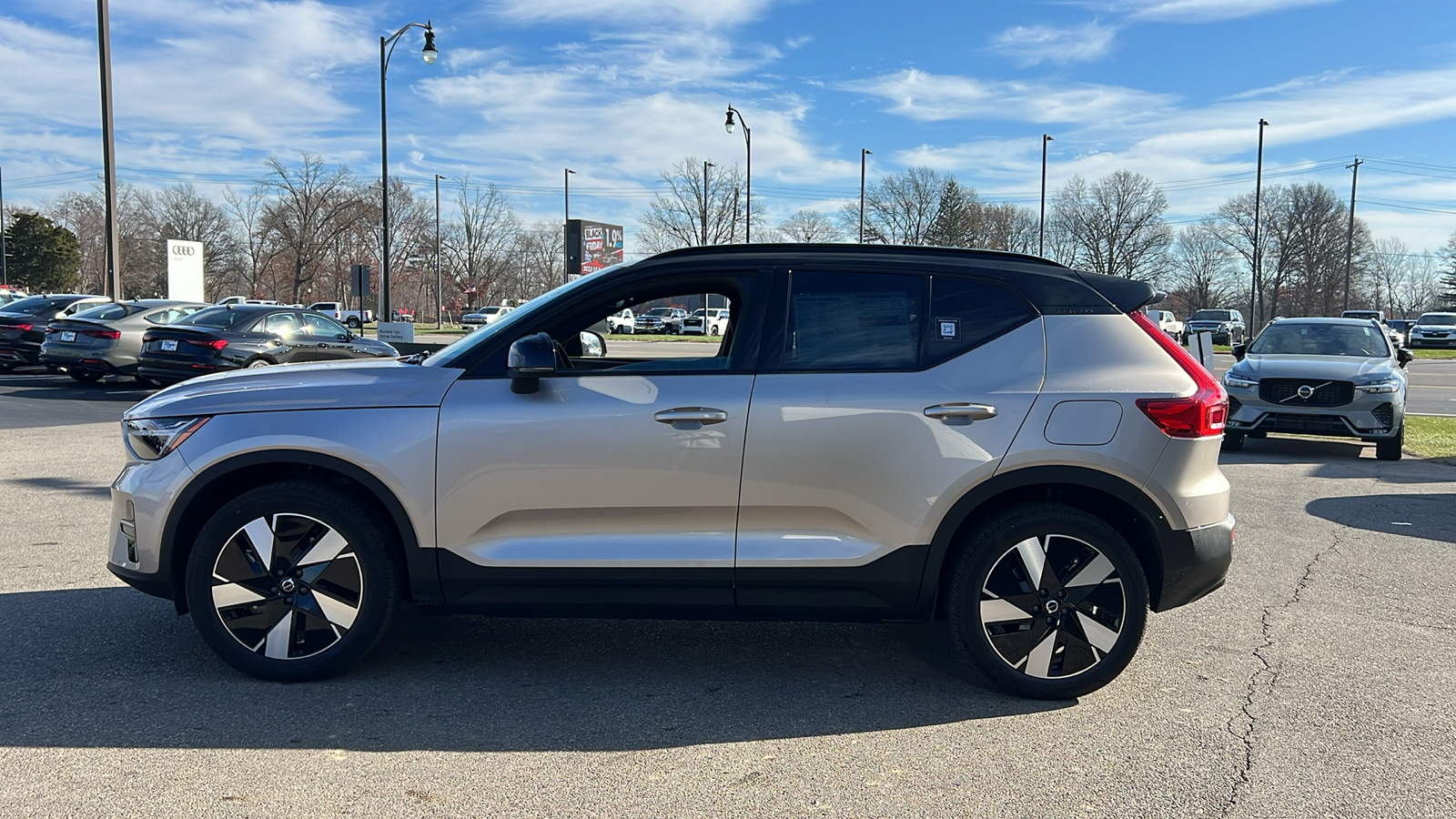 2024 Volvo XC40 Recharge Pure Electric Twin Core 5