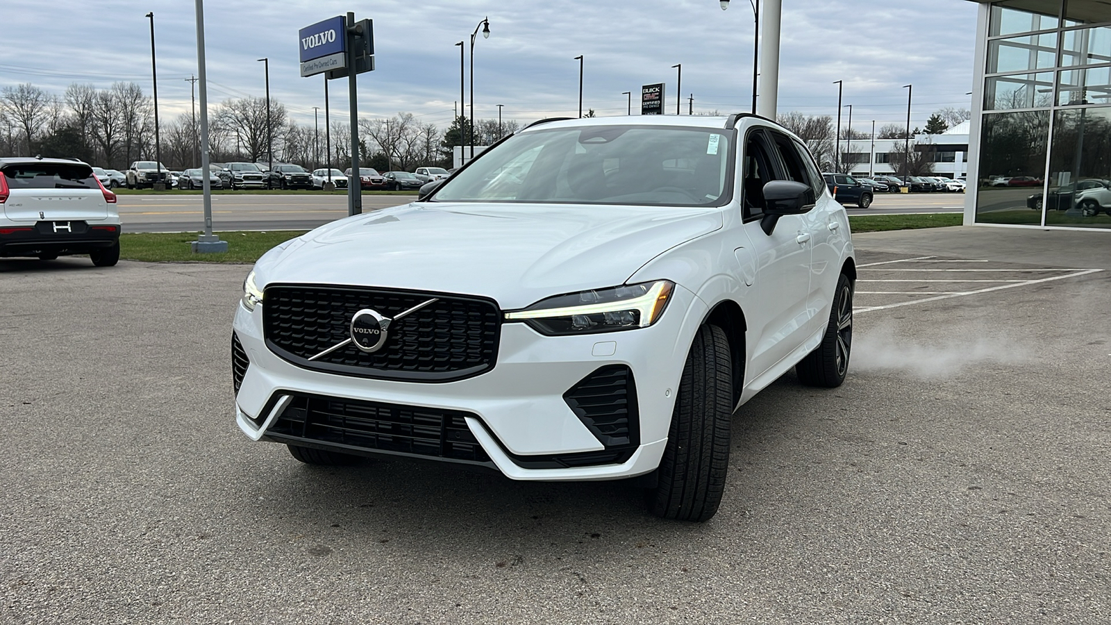 2024 Volvo XC60 Recharge Plug-In Hybrid Ultimate 6