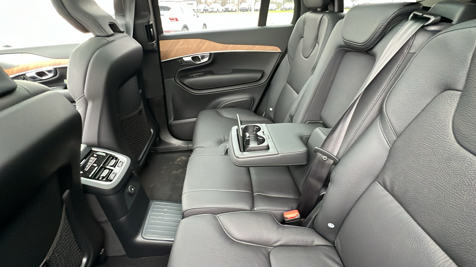 2024 Volvo XC90 Recharge Plug-In Hybrid T8 Plus Bright Theme 7 Passenger 30