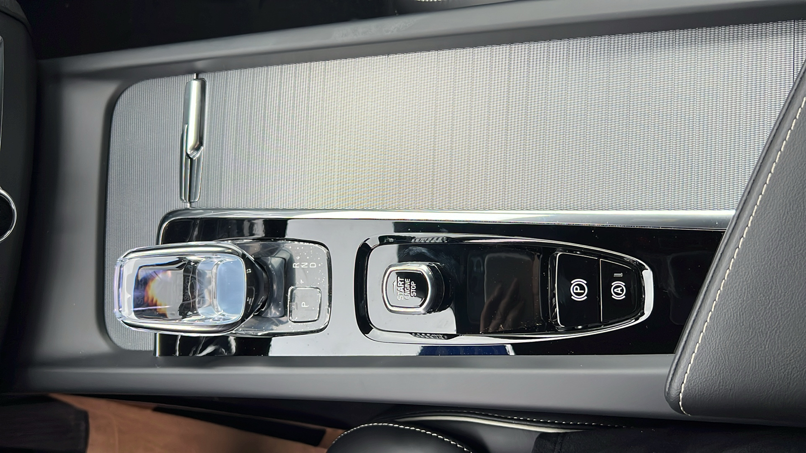 2024 Volvo XC60 Recharge Plug-In Hybrid T8 Polestar 24