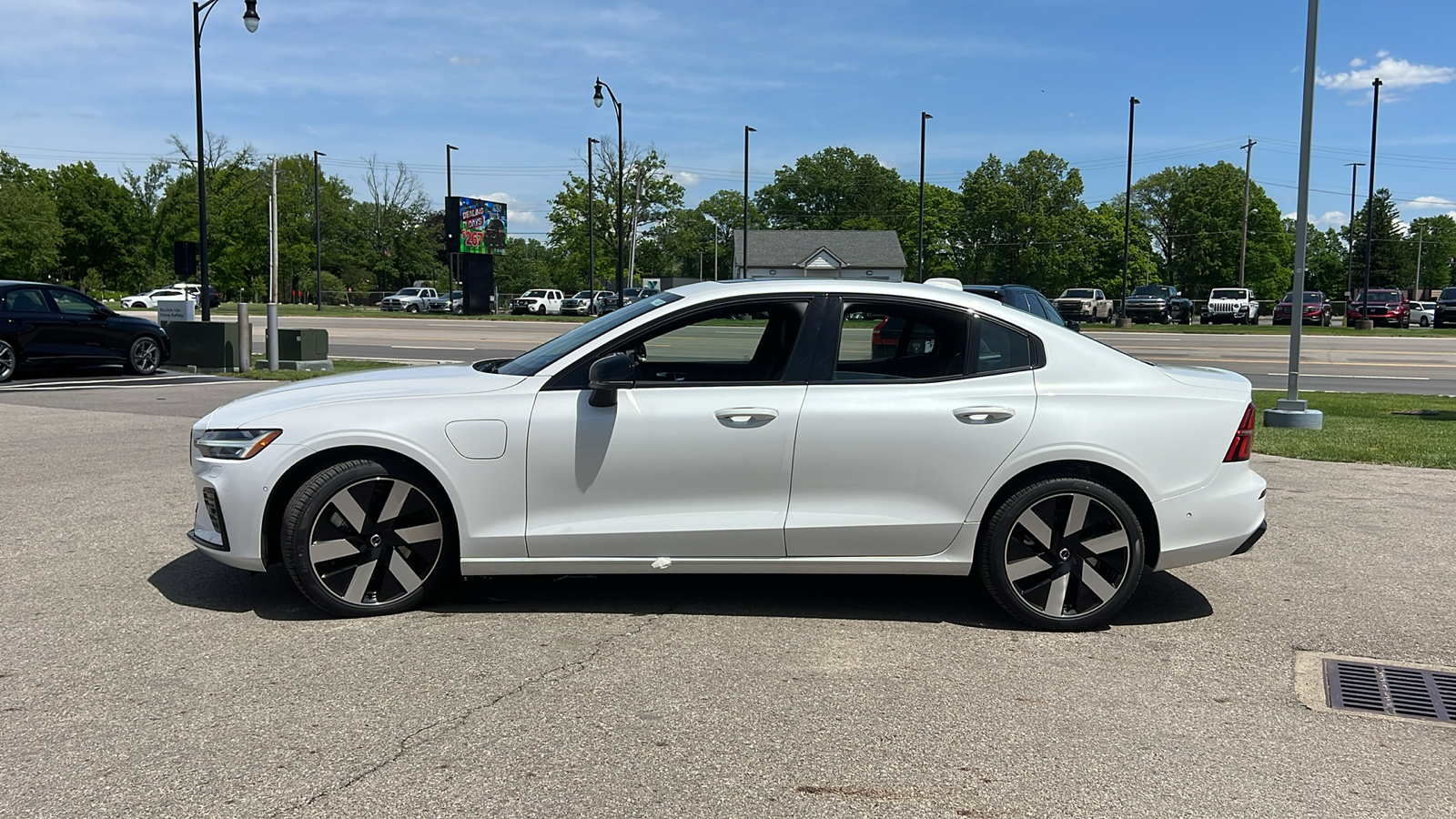 2024 Volvo S60 Recharge Plug-In Hybrid Ultimate 5