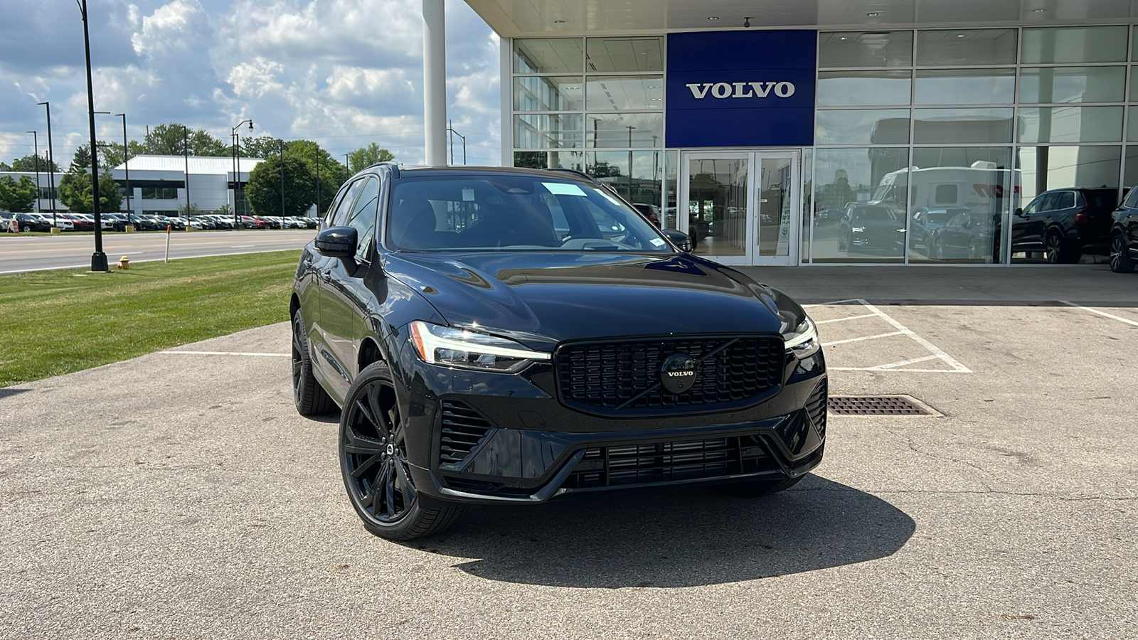 2024 Volvo XC60 Recharge Plug-In Hybrid Ultimate 1