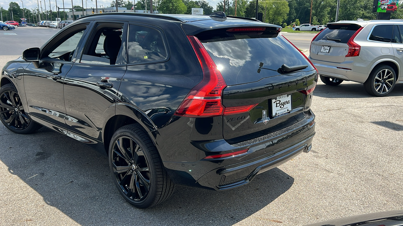 2024 Volvo XC60 Recharge Plug-In Hybrid Ultimate 4