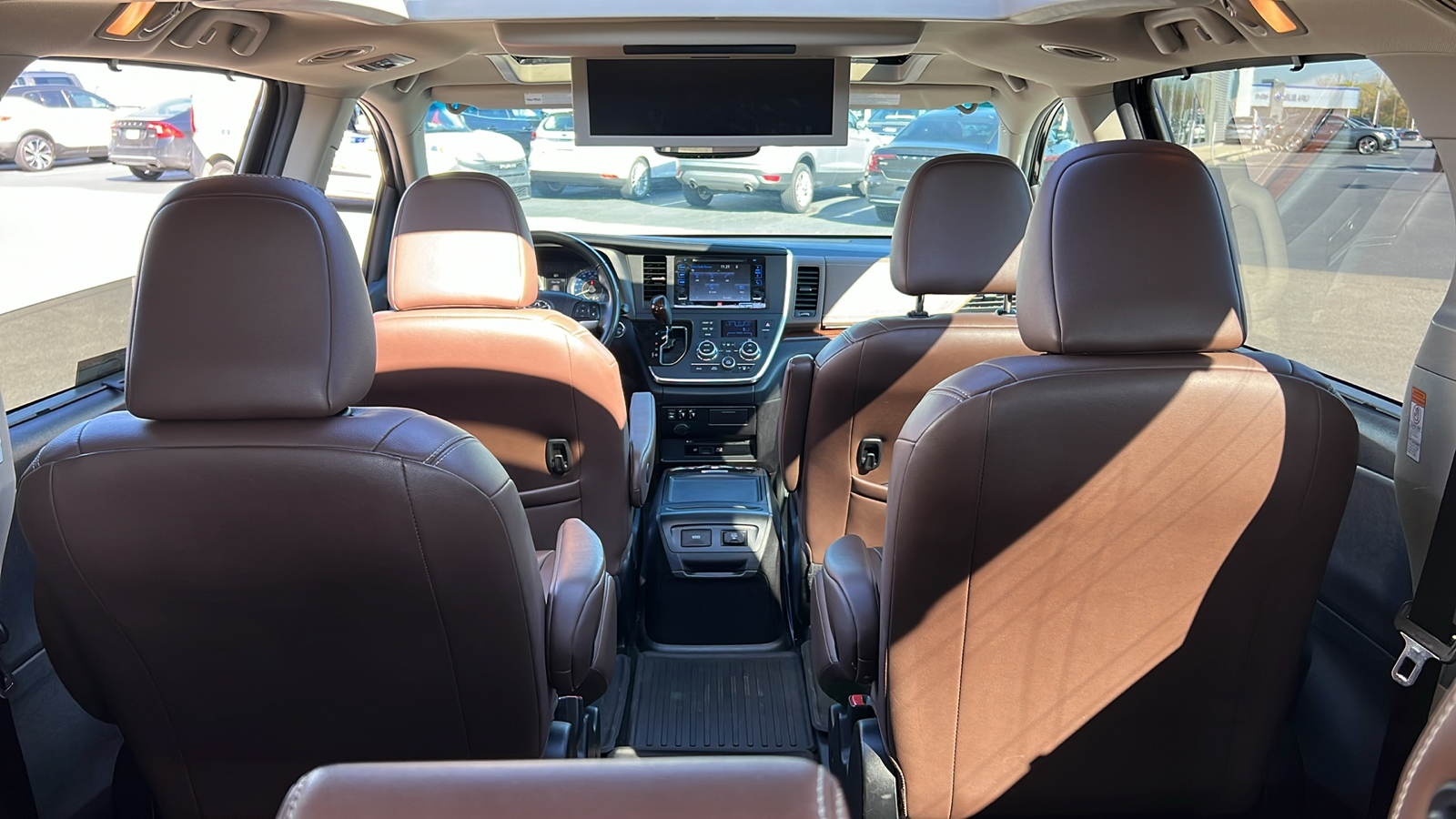 2017 Toyota Sienna Limited 37