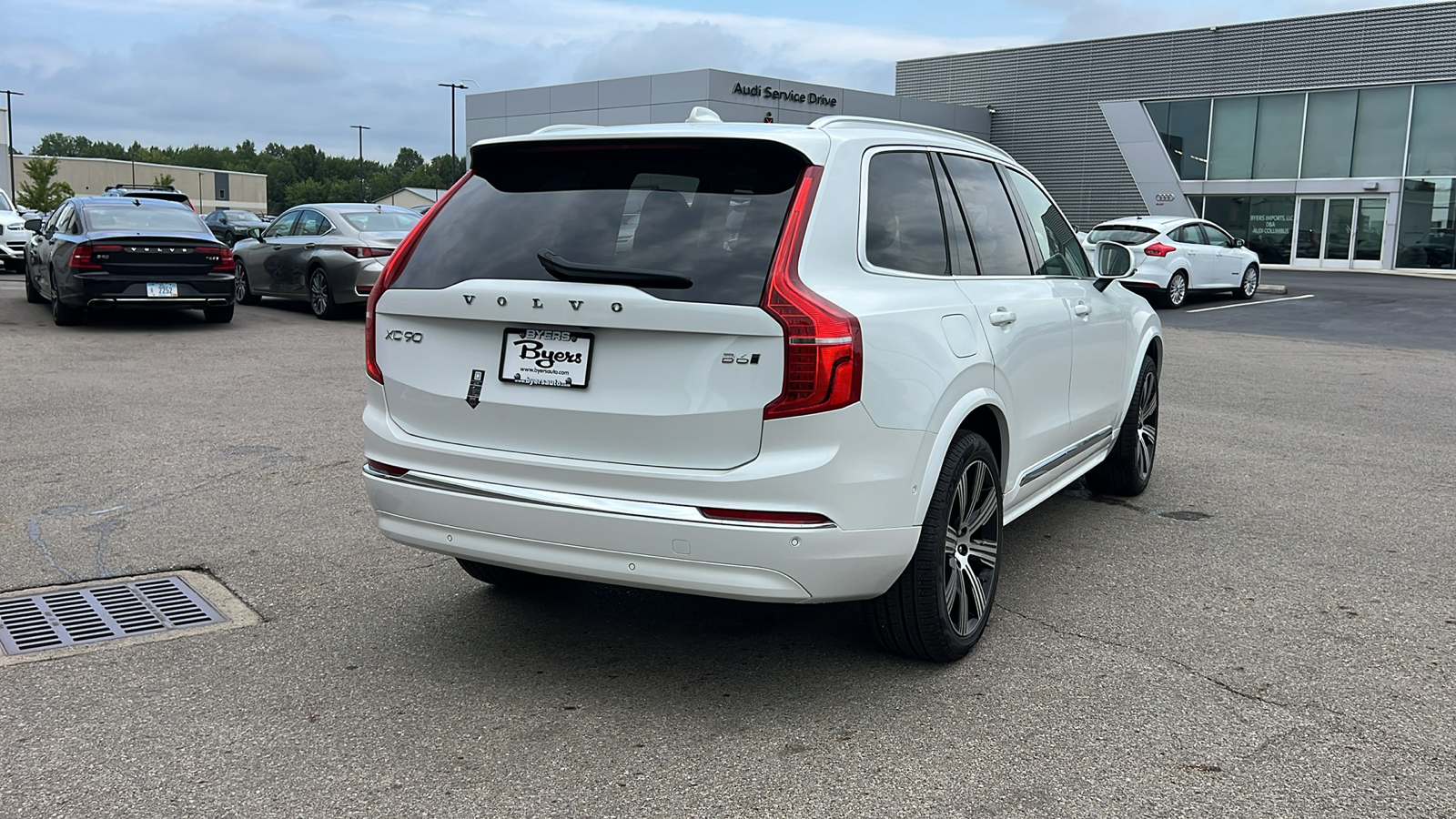 2025 Volvo XC90 B6 Plus 7-Seater 3