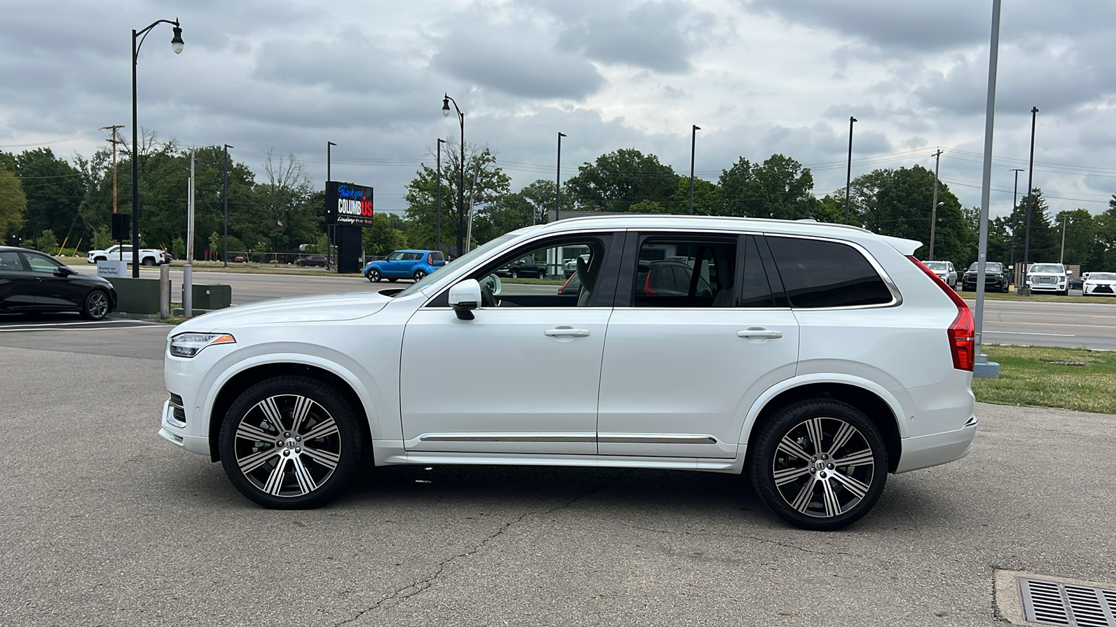 2025 Volvo XC90 B6 Plus 7-Seater 5