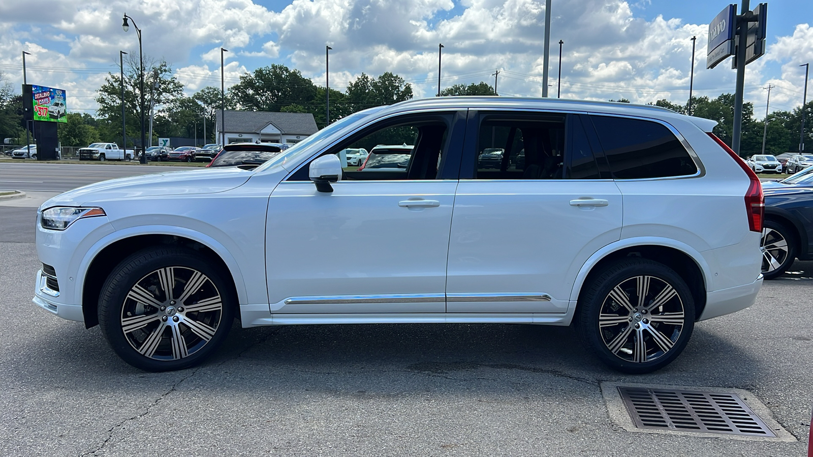 2025 Volvo XC90 B6 Plus 7-Seater 5