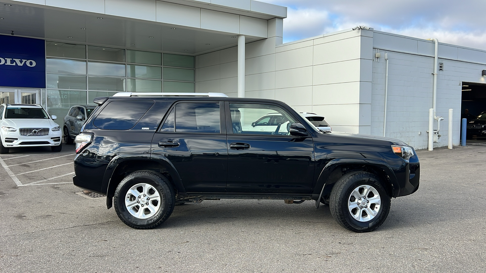 2017 Toyota 4Runner SR5 Premium 2