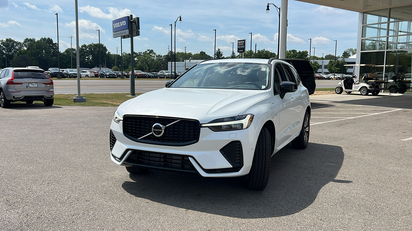 2025 Volvo XC60 Plug-In Hybrid T8 Plus 6