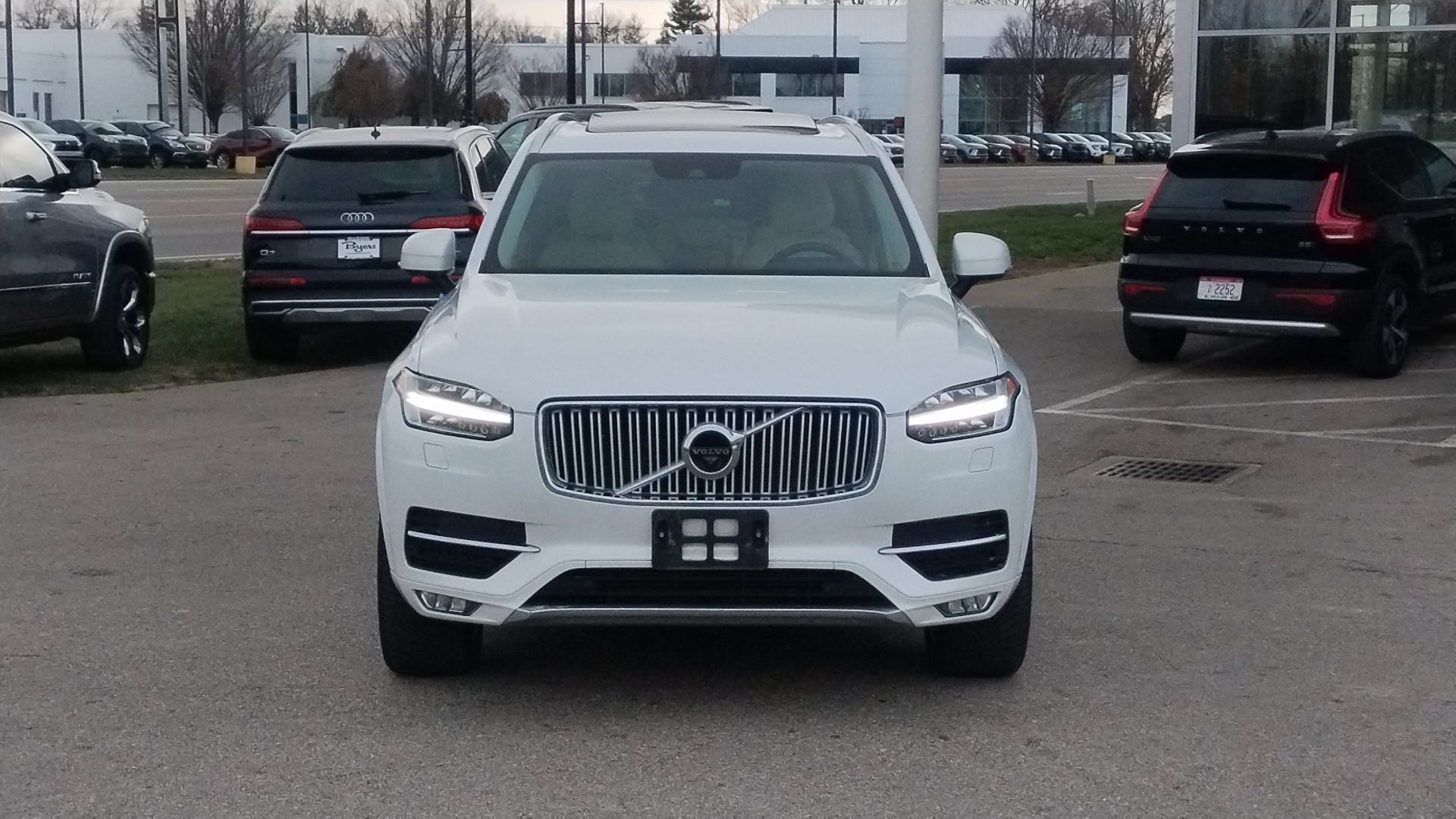 2017 Volvo XC90 T6 Inscription 35