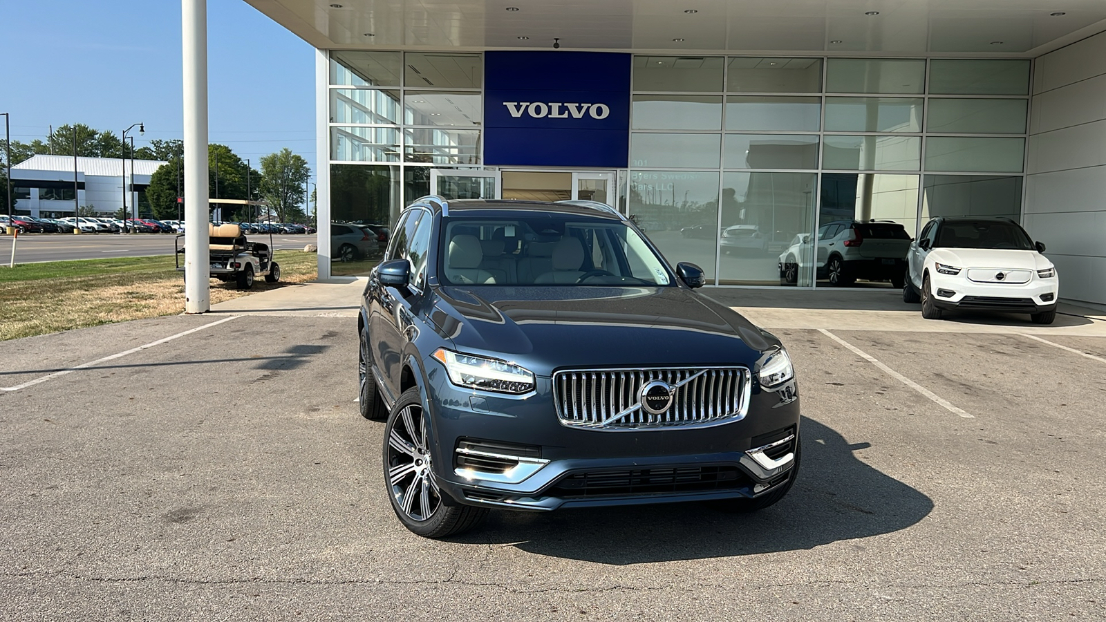 2025 Volvo XC90 Plug-In Hybrid T8 Plus 1