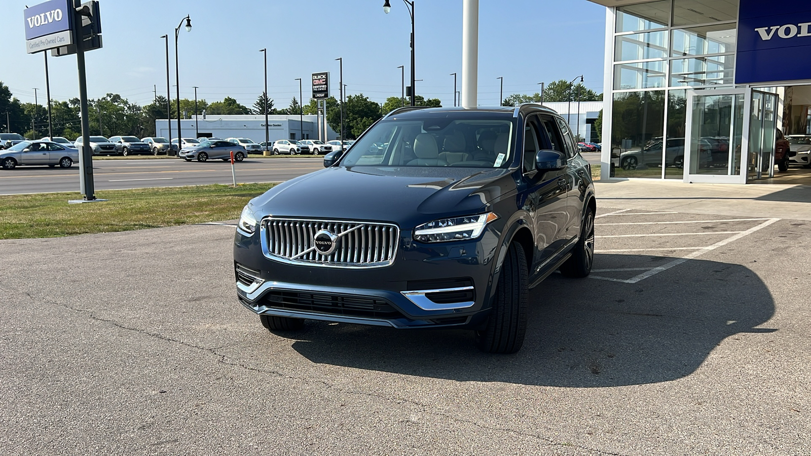 2025 Volvo XC90 Plug-In Hybrid T8 Plus 6