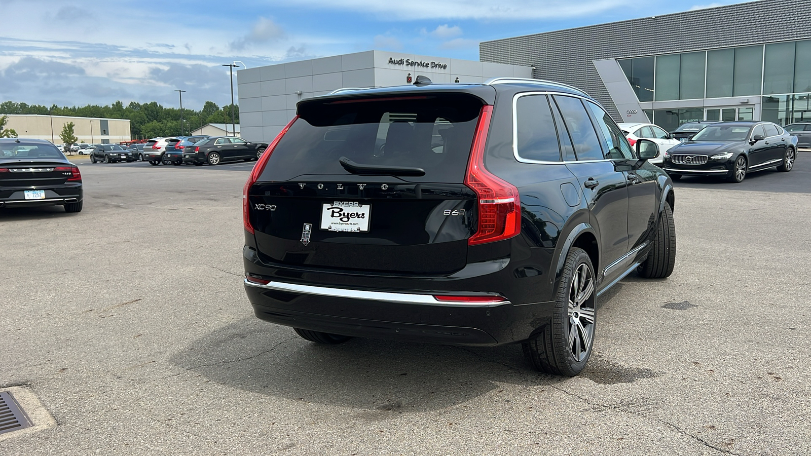 2025 Volvo XC90 B6 Plus 7-Seater 3