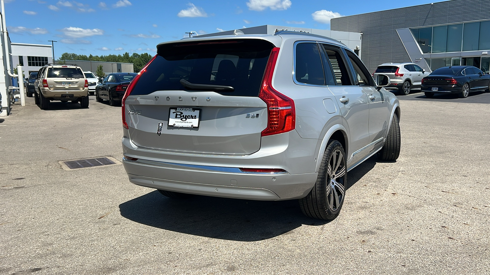 2025 Volvo XC90 B6 Plus 6-Seater 3