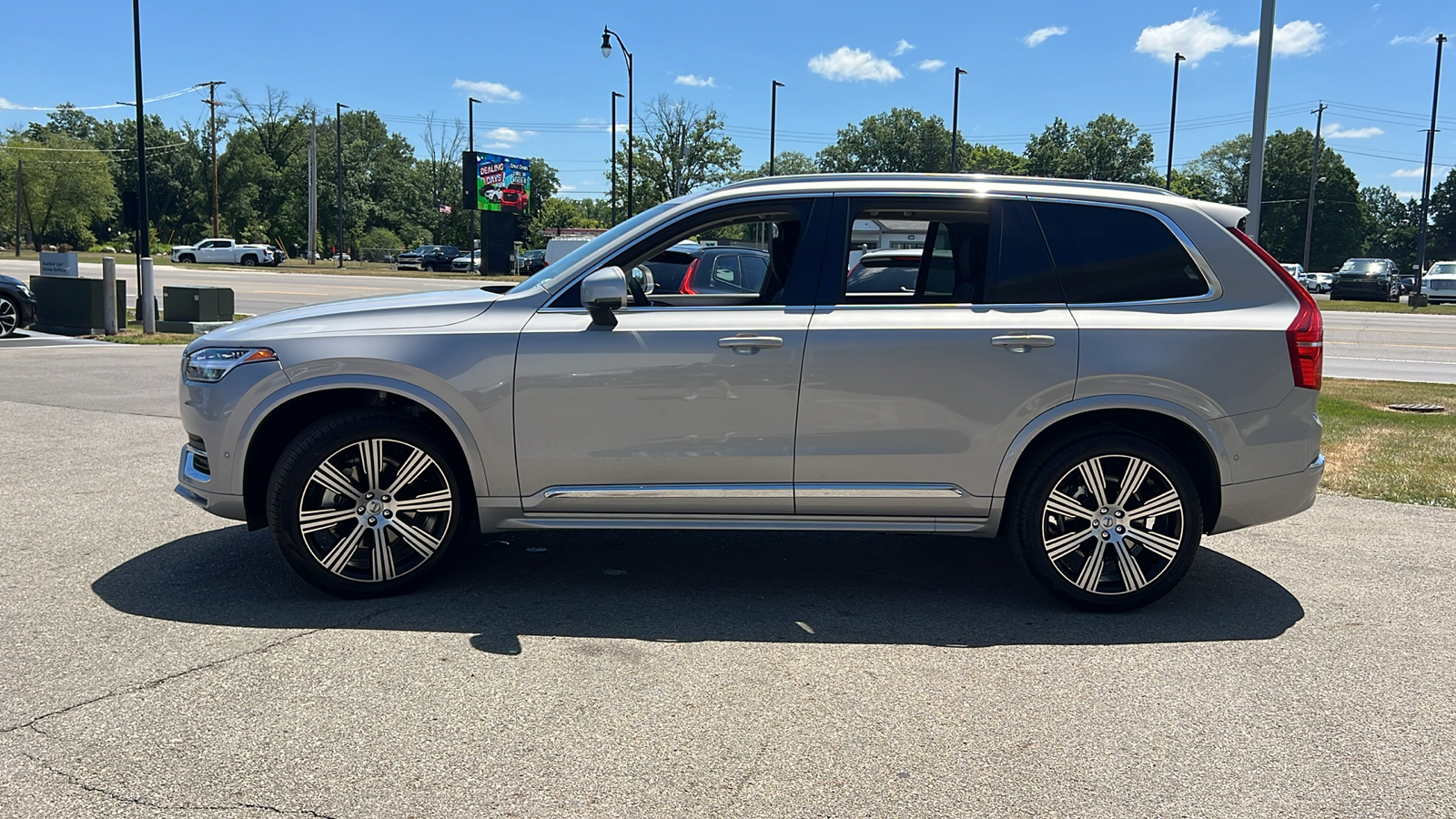 2025 Volvo XC90 B6 Plus 6-Seater 5