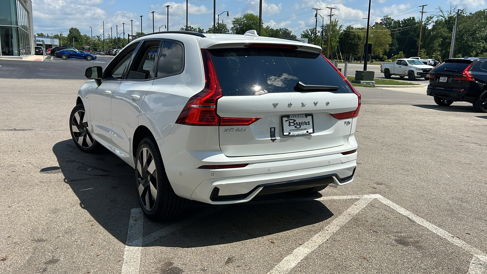 2025 Volvo XC60 Plug-In Hybrid T8 Plus 4