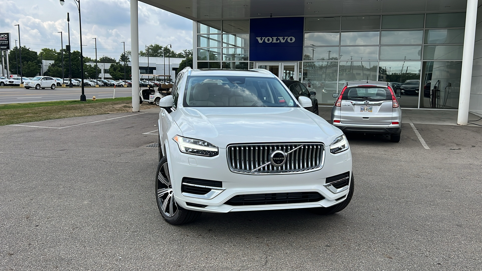 2025 Volvo XC90 Plug-In Hybrid T8 Plus 1