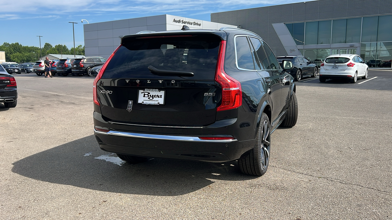 2025 Volvo XC90 B5 Plus 3