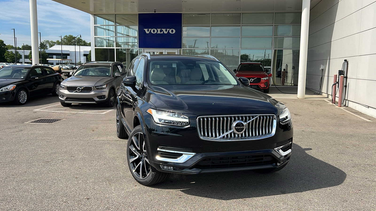 2025 Volvo XC90 B5 Plus 7