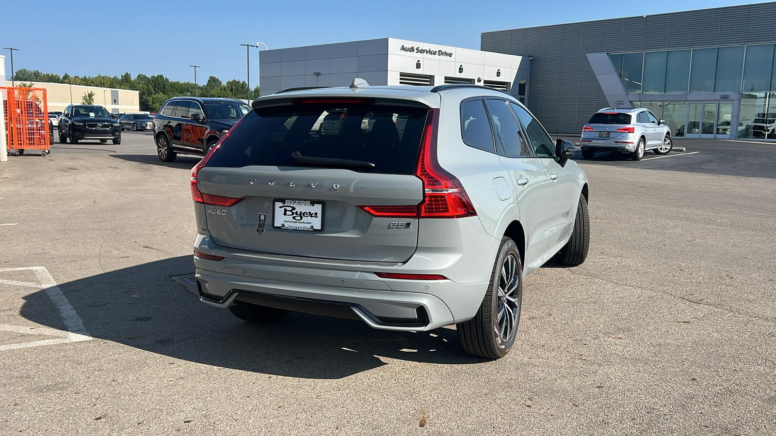 2025 Volvo XC60 B5 Core 3