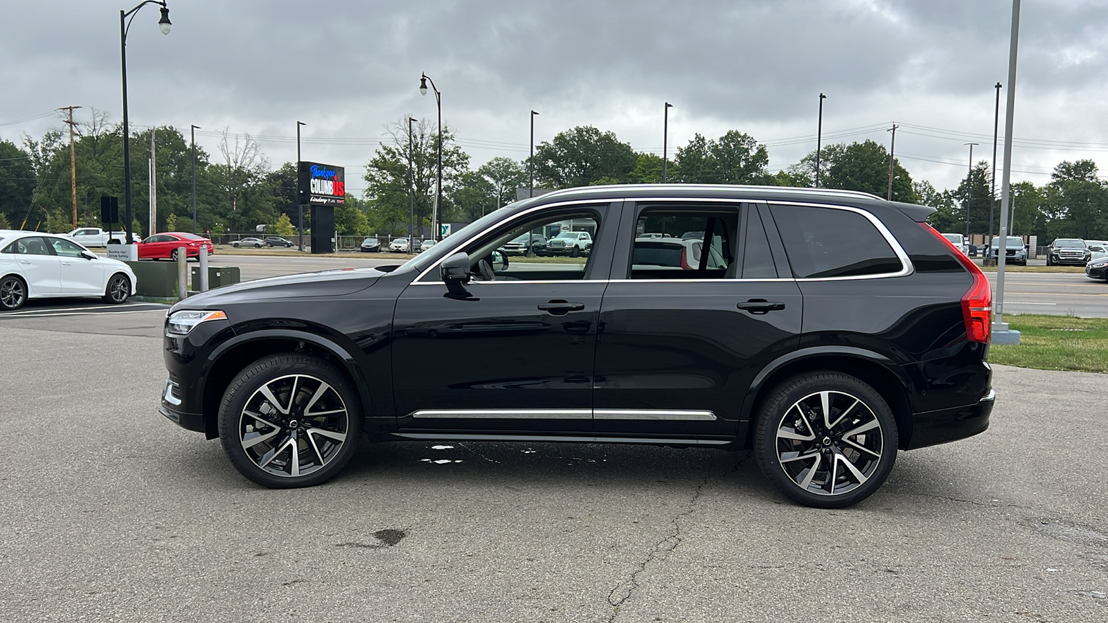 2025 Volvo XC90 B5 Plus 5